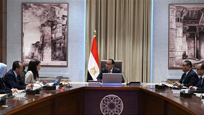 رئيس الوزراء يلتقي وزيرة التعاون الدولي لمتابعة عدد من ملفات العمل