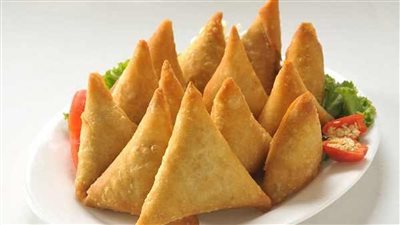 طريقة عمل السمبوسة باللحمة المفرومة للشيف حسن.. سهلة وسريعة 