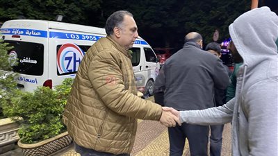 رئيس نادى فيوتشر يزور أحمد رفعت للاطمئنان عليه ويجتمع مع الفريق الطبي المعالج | صور