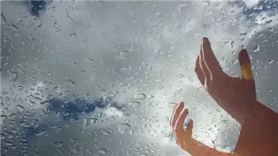 40 دعاء للمطر.. كيف تدعو لنفسك ولأحبائك عند نزول الغيث