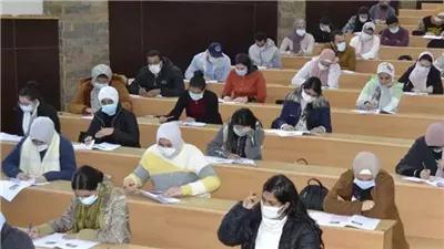 تبدأ 24 مارس.. تجارة عين شمس تعلن مواعيد امتحانات الميدتيرم للساعات المعتمدة باللغة العربية