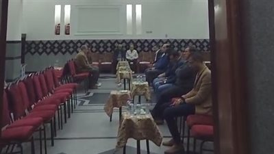 بدء عزاء الفنان فاروق عيطة وأسرته تستقبل المعزين | بث مباشر 