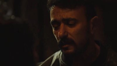 مسلسل حق عرب الحلقة 9.. بكاء أحمد العوضي بعد اكتشافه حقيقة دينا فؤاد: محدش كسرني غيرك