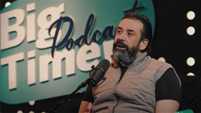 كريم عبد العزيز يكشف مفاجأة عن أحمد زكي: اتعمى قبل الوفاة وطلب يقدم شخصية كفيف