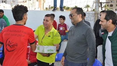 على غرار دكر البط وكيس السكر.. شنطة رمضان ضمن أغرب جوائز الدورات الرمضانية بالغردقة| صور