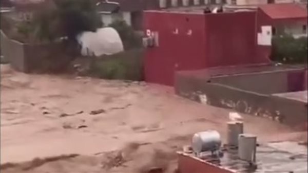 سيول جارفة تضرب شمال