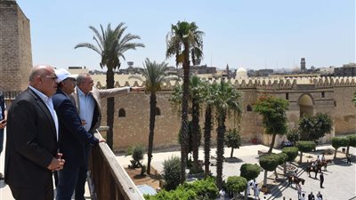 تشكيل مجموعة عمل لاستصدار تراخيص مشروعات المستثمرين بالقاهرة التاريخية