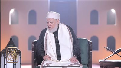 طفل: ينفع أهرز مع زمايلي بالشتائم؟.. وعلي جمعة: هذا ليس من العفاف أو الرقي