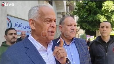 فرج عامر عن أحمد رفعت بعد زيارته: اللي حصل معجزة إلهية ونتمنى له الشفاء الكامل | فيديو