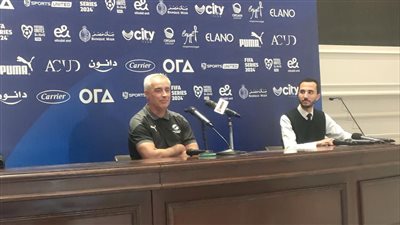 مدرب نيوزيلندا: سعيد بمواجهة أفضل منتخبات العالم.. والفراعنة لن يتأثروا بغياب صلاح