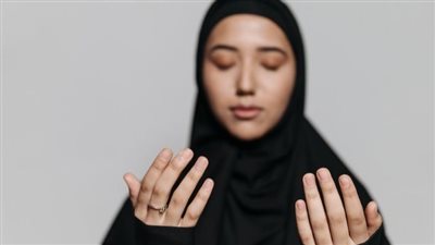 هل دعاء الحائض في رمضان مستجاب.. عبادات يسيرة مستحبة أثناء الحيض