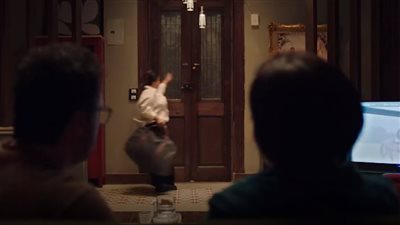 مسلسل أشغال شقة الحلقة 12.. نجاح خطة حمدي وياسمين في طرد معتزة المساعدة المنزلية