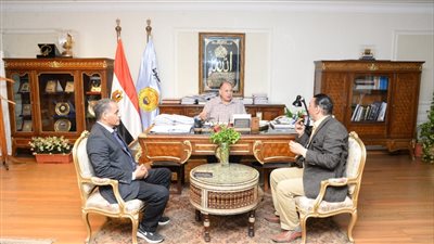 محافظ أسيوط يعلن مواعيد امتحانات الفصل الدراسي الثاني للنقل والشهادات الإعدادية والدبلومات الفنية 