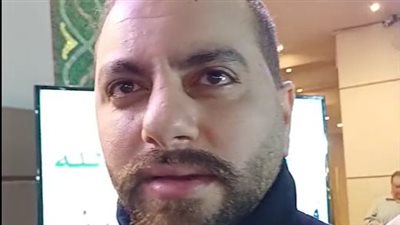 المطرب الشعبي خضر خلال عزاء والد زوجته: كان بهجة أحفاده وتعبه كان محطمني نفسيًا| بث مباشر 