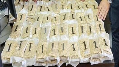 جمارك سفاجا تضبط محاولة تهريب كمية كبيرة من الأقراص المخدرة