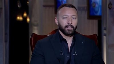 أحمد فهمي: كان عندي مشكلة في القلب بسبب العصبية.. ورفضي لغناء زوجتي قفلة دماغ