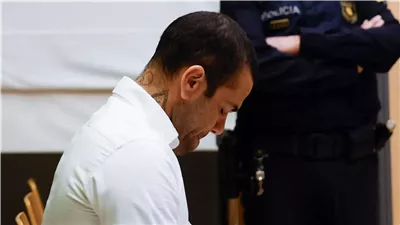 فرصة أخيرة لـ داني ألفيس للخروج من السجن