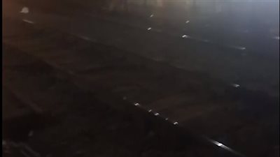 مصرع شاب دهسًا أسفل عجلات قطار بقنا| بث مباشر 