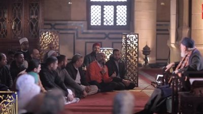 علي جمعة: يجوز للبنت أن تكون إمامًا وتقيم الصلاة في هذه الحالة 