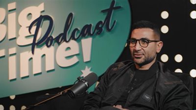 أحمد سعد يعتذر عن ظهوره بـ قميص شبك: عملت زي البنات.. ومقدرش أقول الراجل اللي بيلبس حلق اسمه إيه