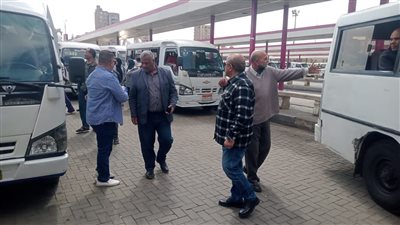 هدوء بمواقف كفر شكر وشبرا الخيمة عقب زيادة التعريفة الجديدة للركوب | صور 