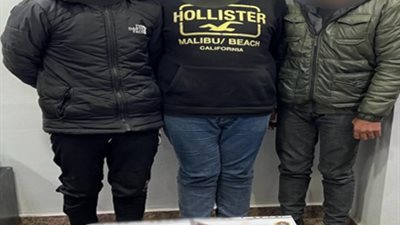 القبض على 3 أشخاص ادعوا قدرتهم على استخراج المستندات الرسمية بالجيزة 