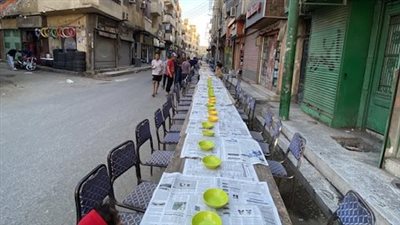 بطاطس ومشاوي وكمونية.. أطول مائدة إفطار لأهالي رمسيس بالأقصر| صور 