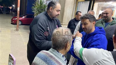 أوس أوس وأحمد فهمي وحاتم صلاح.. أبطال فيلم المكسيكي في زيارة لأحمد رفعت: عشرة عمر