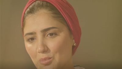 مسلسل نعمة الأفوكاتو الحلقة 13.. مي عمر تحرق فلوس أحمد زاهر أمام عينيه