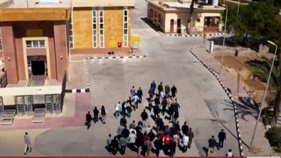 الأمين العام للأمم المتحدة يتفقد المساعدات المصطفة بمعبر رفح انتظارًا لدخول غزة