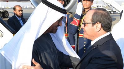 رئيس الإمارات يغادر القاهرة عقب لقاء السيسي