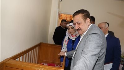 بالتزامن مع رمضان.. محافظ المنوفية يزور دار أطفال ويهديهم مواد غذائية وعينية