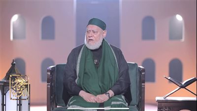 ما حكم نشر الحياة الخاصة بهدف الربح؟.. علي جمعة: دخلنا فى زمن سلب العقول