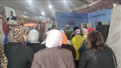 اللحمة بـ300 والسمك بـ50 جنيها.. الزراعة تضخ كميات كبيرة من السلع بمعرض خير مزارعنا لأهالينا