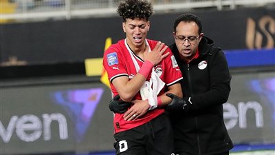 إمام عاشور يبدأ العلاج الطبيعي للتعافي من إصابة الكتف