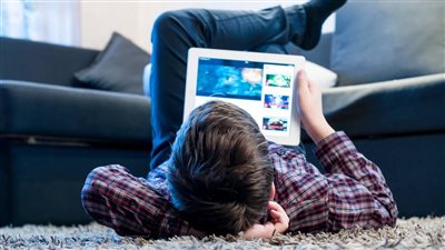 علي جمعة: يجوز استخدام برامج المراقبة على السوشيال للأولاد حتى 18 سنة