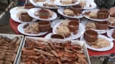 القناوية بيفطروا الصائمين على الطريق السريع.. ومائدة مسجد ببني سويف: نستقبل 1200 صائم يوميًا |بث مباشر