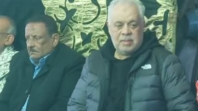 أشرف زكي أول الحاضرين في عزاء الفنان محمد قشطة بالشرابية | بث مباشر