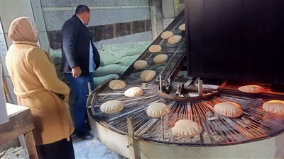 رئيس شعبة المخابز: لو نقصت جرام واحد من وزن رغيف العيش هتحبس 