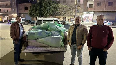 ضبط طن دقيق بلدى مدعم قبل بيعه بالسوق السوداء وسلع غذائية منتهية الصلاحية بالفيوم