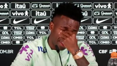 بعد بكائه.. فينيسيوس: رغبتي في لعب كرة القدم أصبحت أقل بسبب ما يحدث معي