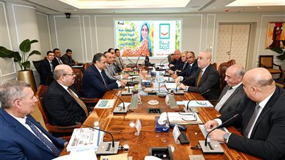 وزيرا الإسكان والإنتاج الحربي يتفقان على ضغط معدلات تنفيذ مشروعات حياة كريمة