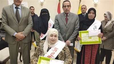 محافظ شمال سيناء يكرم الأمهات المثاليات | صور