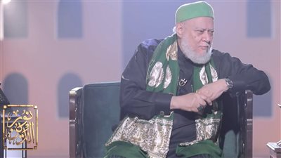 طفل يسأل: ليه الستات ناقصات عقل ودين؟.. وعلي جمعة: كان مزاحا مع السيدات