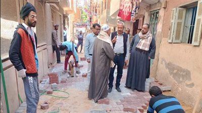محافظ أسيوط: تركيب بلاط الإنترلوك بالحارات الضيقة بمركز البداري ضمن أعمال التطوير والتجميل