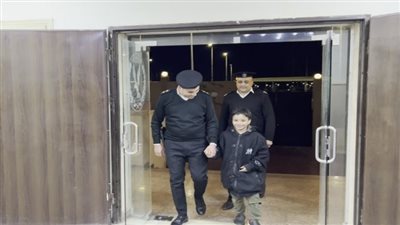 الأجهزة الأمنية بالقليوبية تنجح في إعادة طفل تائه لأهله| صور 