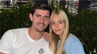 بعد تغيّير ديانته لأجلها.. كورتو يواجه مشكلة في منتخب بلجيكا بسبب الزواج من إسرائيلية