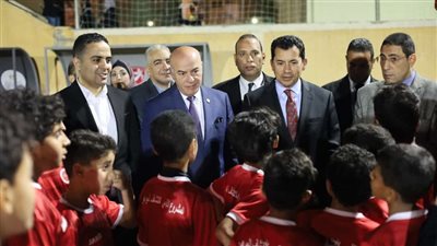 وزير الرياضة يتفقد المشروع القومي للمواهب في الشيخ زايد