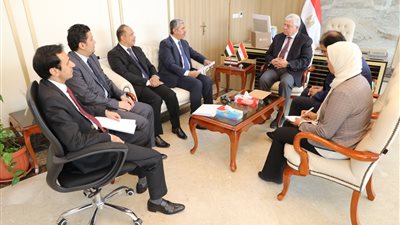 وزير التعليم العالي يناقش مع السفير اليمني بالقاهرة سبل تعزيز التعاون المشترك