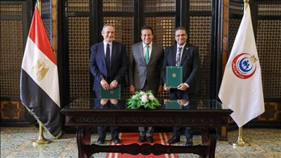 بروتوكول بين هيئة المستشفيات والمعاهد التعليمية والمؤسسة العلاجية لرفع كفاءة العاملين